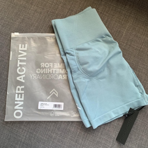 NWT Oner Active EFFORTLESS SEAMLESS SHORTS Steel Blue S KNITTED LOGO - Picture 2 of 3